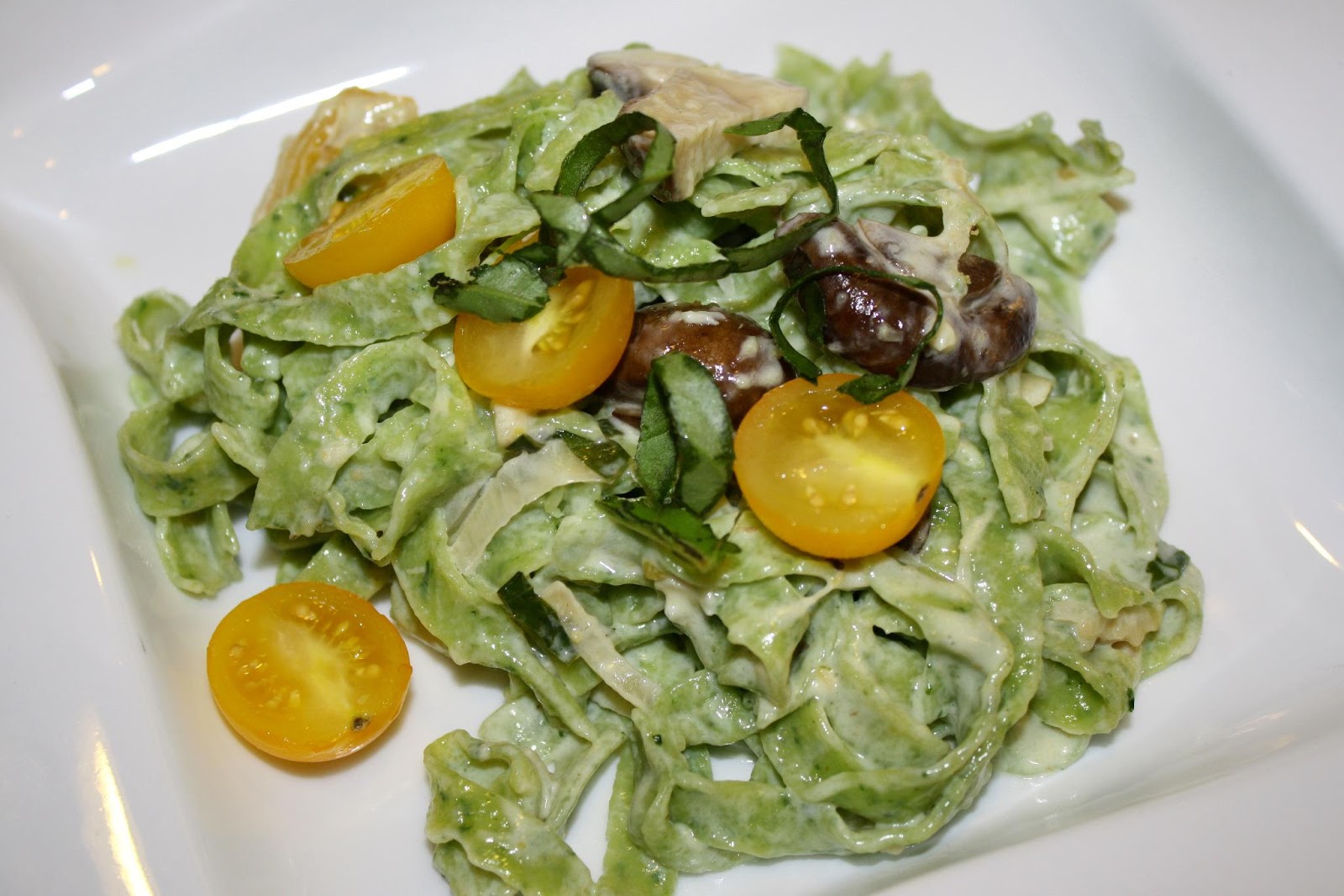 Fresh Arugula Pasta with Creamy Garlic-Mushroom Sauce – Bella Balsamic and the Pressed Olive